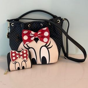 Loungefly Minnie Bow Bucket Bag & Wallet